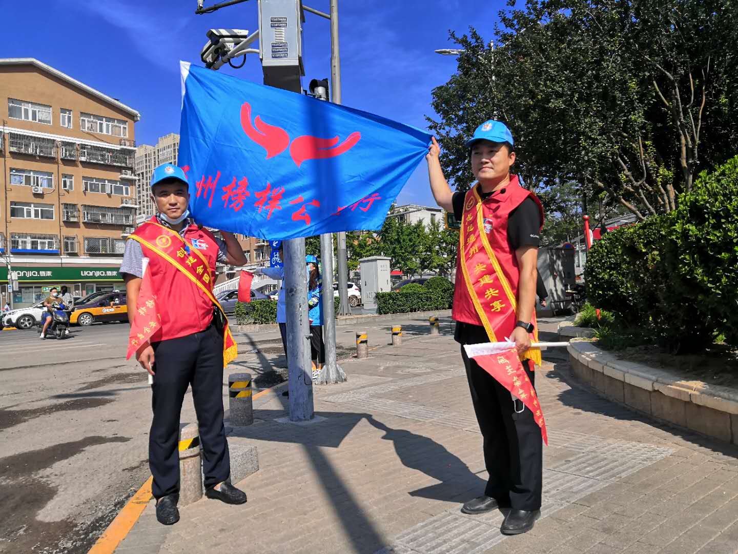 <strong>大鸡巴肏女人的屄网站</strong>